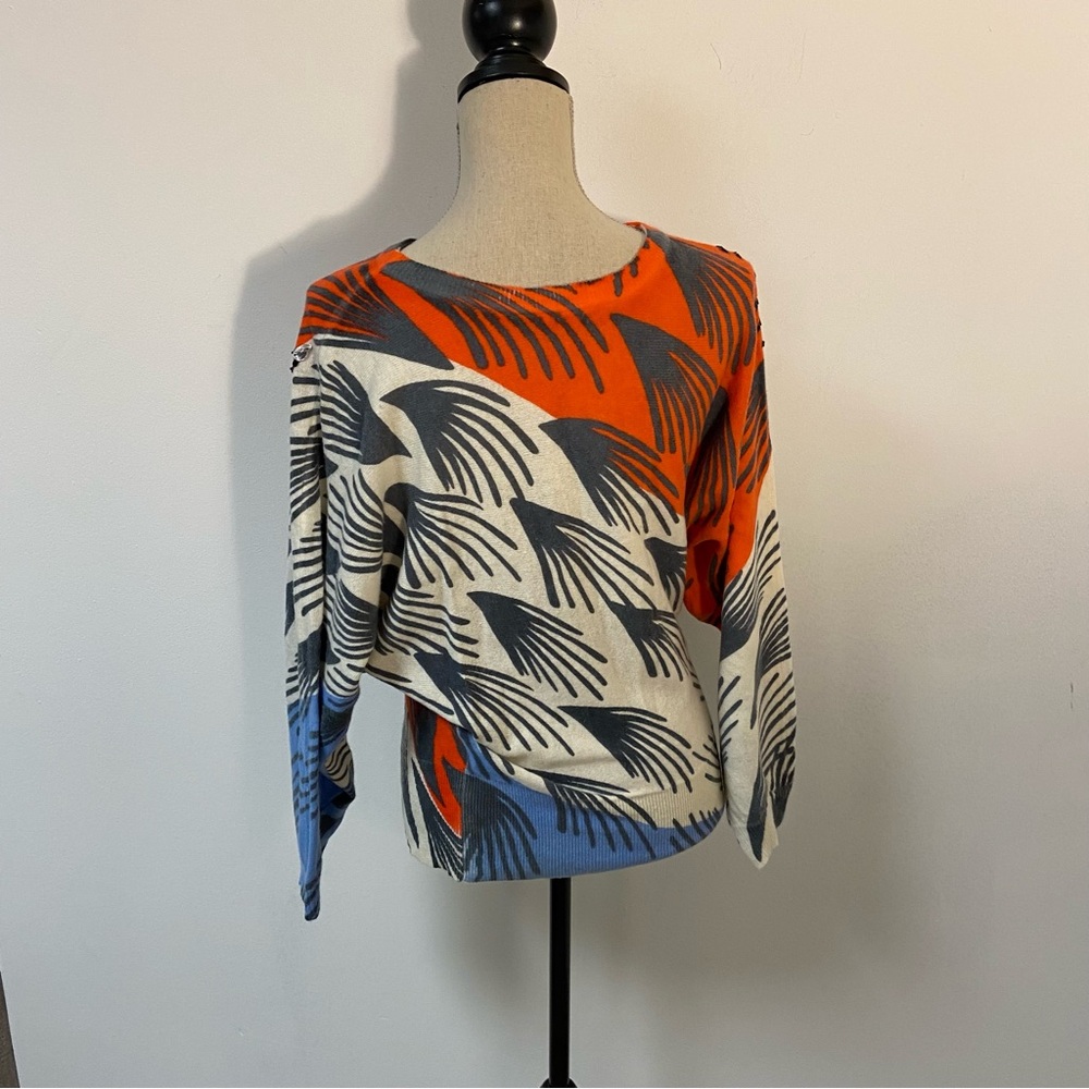 Abstract Patterned Crew Neck Sweater - Picture 7 of 13